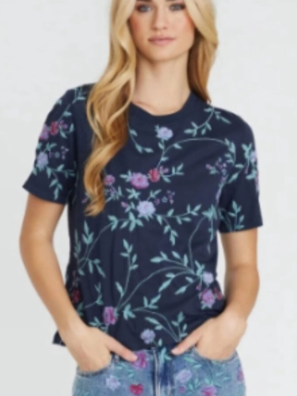 Driftwood Navy Floral Embroidered Tee Shirt Top Crew Neck Pull Over Cotton XS - Picture 8 of 8